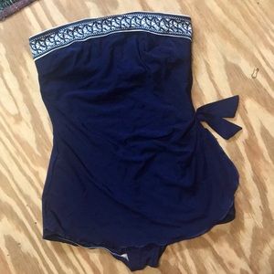 Navy one piece swim suit